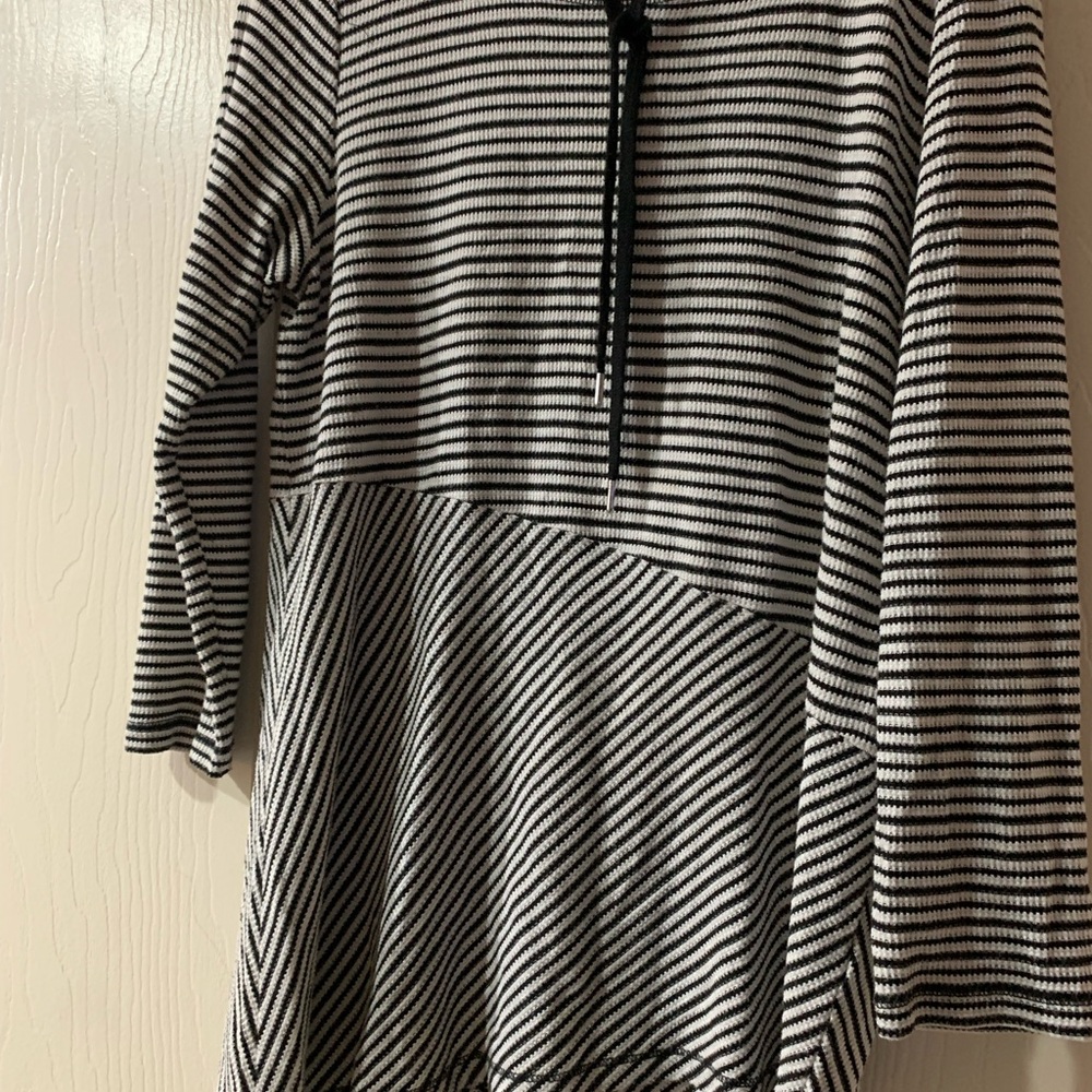 Ruby Rd. Black and White Striped Women’s Size Large